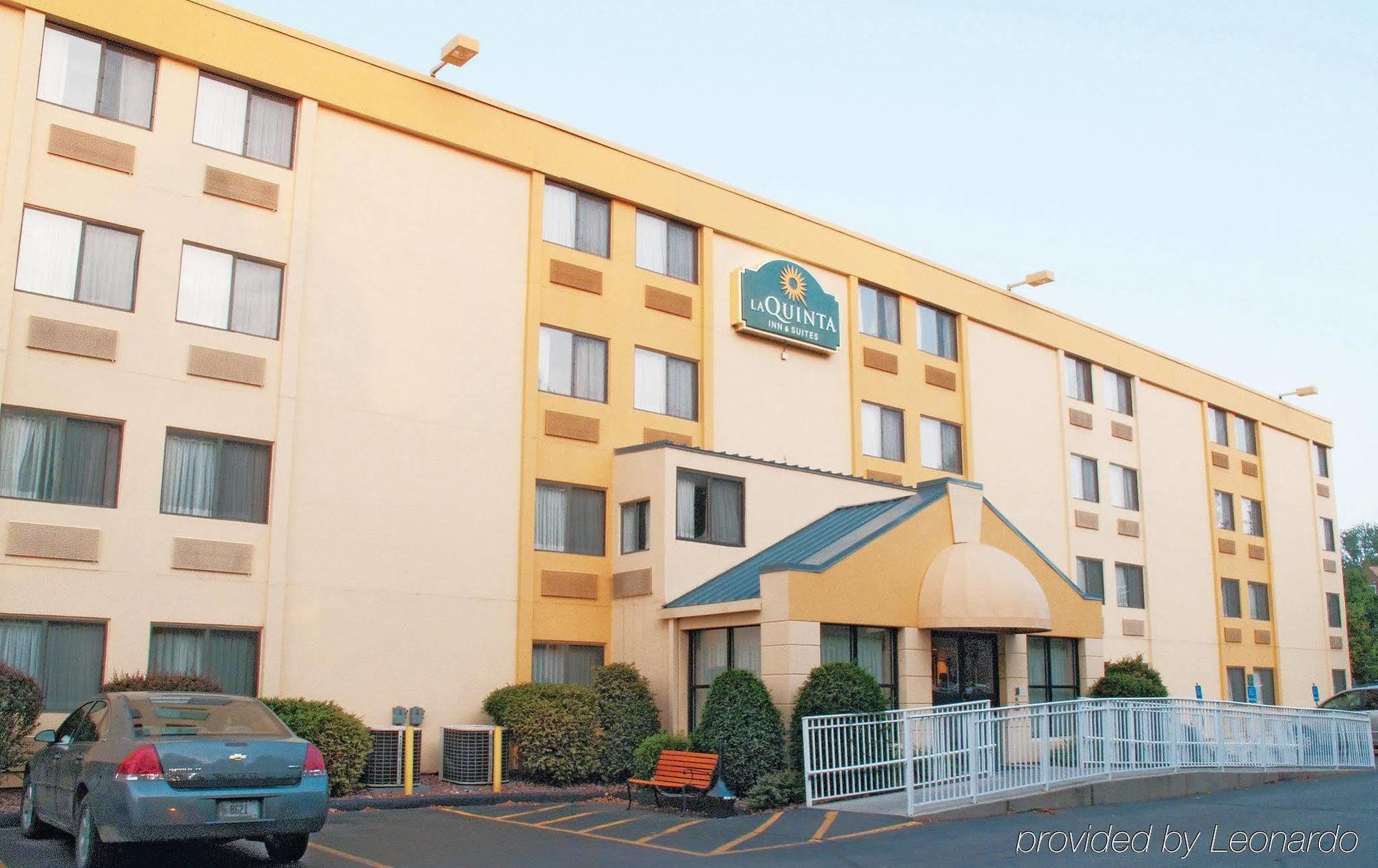 La Quinta By Wyndham Portland Hotel Exterior photo